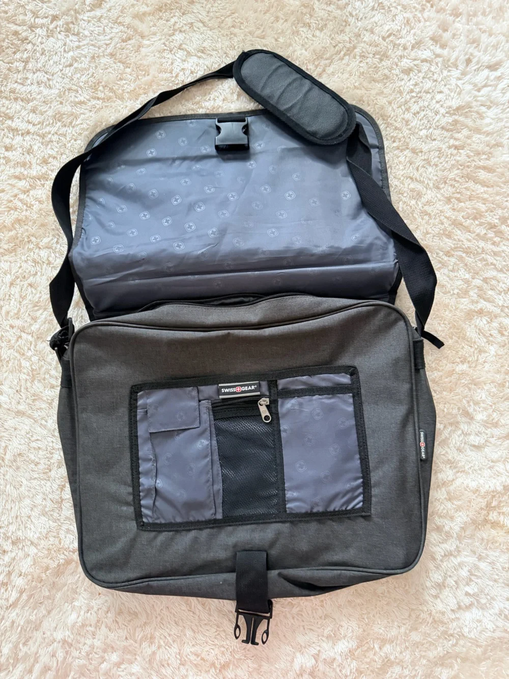 Swiss Gear Grey UBC Professional MBA Briefcase Messenger Bag